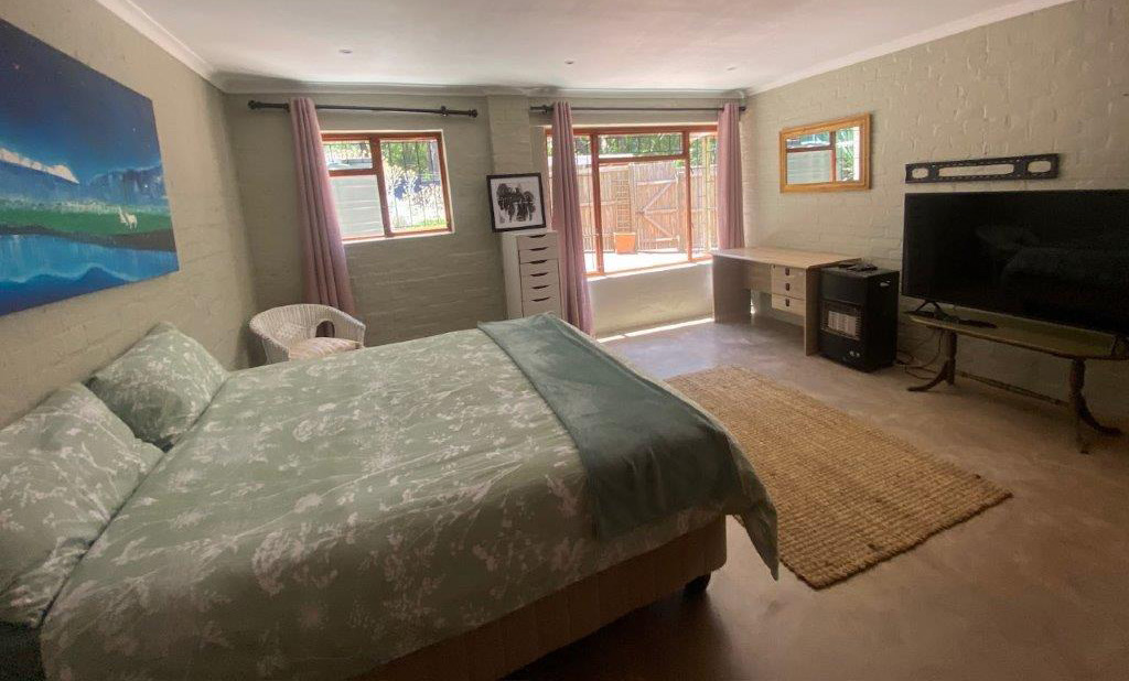 Bedroom – Cape research accommodation January 2024