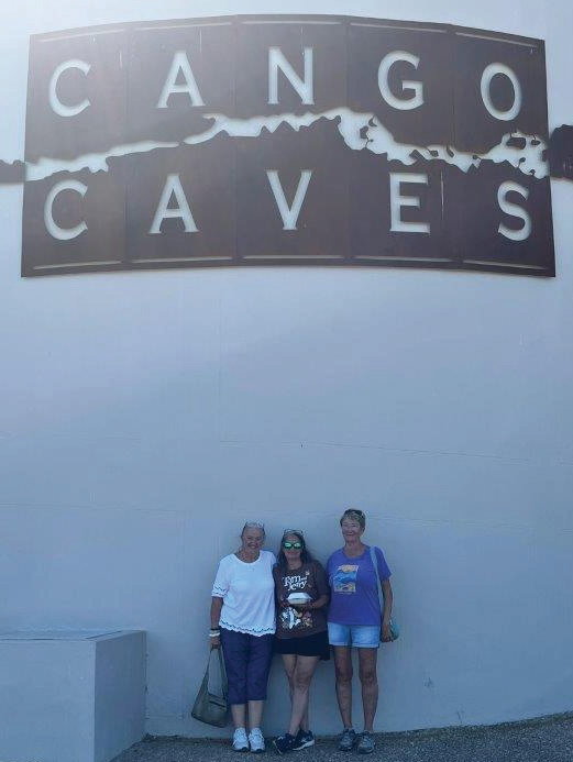 Cango Caves near Oudtshoorn – Joxilox Cape Tour