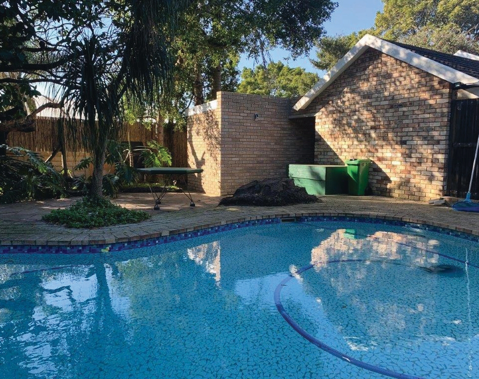 Naturist accommodation with pool – Eastern Cape research, Joxilox Tours